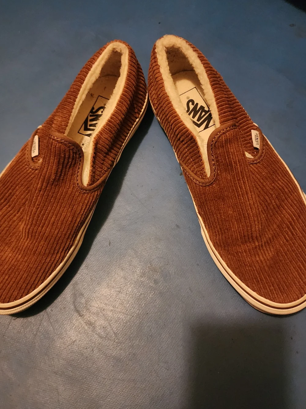 Brand new Vans Brown Corduroy Slip-On Loafers size 8 women Been packed up